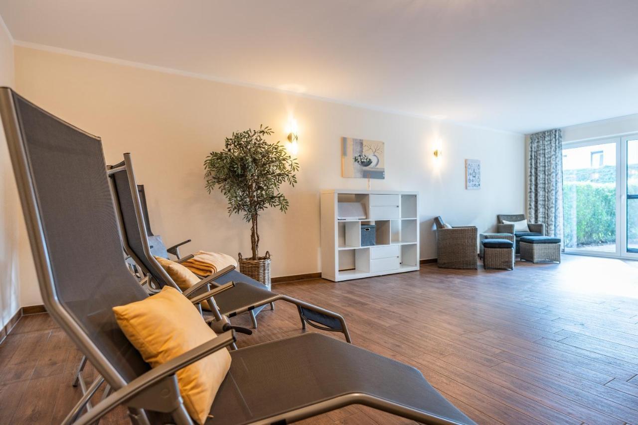 Appartement "Bernstein" Mit Penthouseflair - Oase Am Haff Garz  Exteriör bild